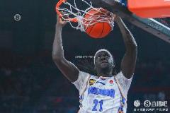 奧莫特多場(chǎng)低迷今夜爆發(fā) 成奇兵驚艷全場(chǎng)