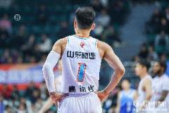 夏曉司：山東高速男籃下周一線集結(jié)備戰(zhàn)將進(jìn)行恢復(fù)性訓(xùn)練