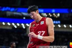 周琦半場(chǎng)高效輸出15分6板2帽 正負(fù)值+22力壓群雄