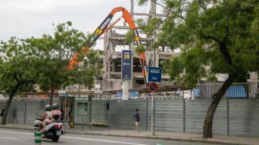 西媒：諾坎普重建施工引發(fā)居民不滿，部分住戶遭工人騷擾