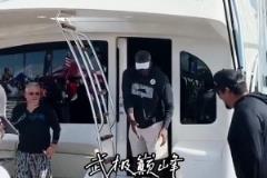 “籃球之神的氣場～邁克爾喬丹釣魚歸來引現(xiàn)場轟動(dòng)”