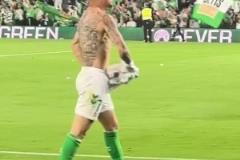 貝蒂斯塞維利亞德比取勝！安東尼賽后脫衣怒吼慶祝！