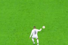 姆巴佩轉(zhuǎn)身那一刻，騙過(guò)了全世界