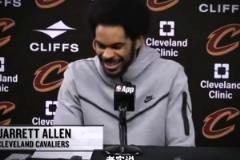 阿倫：本想模仿詹姆斯扣籃，看了回放才發(fā)現(xiàn)差太遠(yuǎn)！