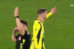 費(fèi)內(nèi)巴切扳回一城！塔利斯卡橫傳希曼斯基鏟射破門！