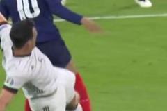 可以寫入教材的防守！眼看被姆巴佩生吃？胡梅爾斯使出了最后一招