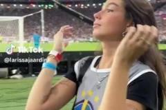 女球迷看見內(nèi)馬爾驚喜不已