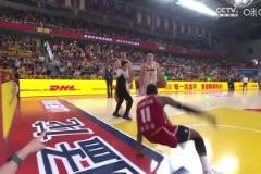 因違規(guī)動作被罰3萬元！杜潤旺給迪亞洛這一巴掌真的結(jié)結(jié)實(shí)實(shí)