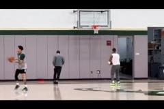 醫(yī)學奇跡！利拉德血栓已痊愈 今日進行訓練后加練罰球