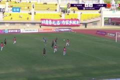 離譜，足協(xié)杯南通門將超巨失誤送對(duì)手讀秒絕殺，隊(duì)友原地石化