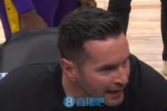 雷迪克暫停激情訓(xùn)話：防守干擾得非常好！繼續(xù)讓他們難受！走起！