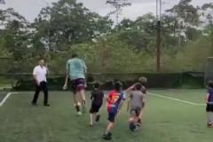 什么？文班亞馬在虐小朋友...