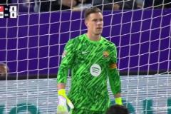 巴薩0-1落后！伊萬(wàn)-桑切斯打門(mén)折射詭異弧線入網(wǎng)！特獅毫無(wú)辦法！