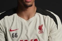 HWG！結(jié)束紅軍生涯夏窗加盟皇馬，一起欣賞阿諾德個人集錦