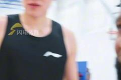 比爾西蒙斯：湖人可用到期合同+首輪換到恩比德，76人受夠他了