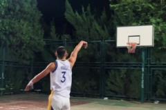 小伙這球風(fēng)跟動作簡直太像普爾了！