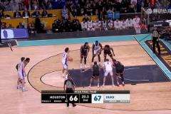 獨行俠球迷看過來！瘋三弗拉格離奇犯規(guī)送兩罰被罰球絕殺！