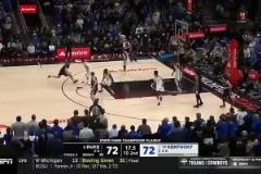 好像有點掉鏈子~杜克輸?shù)?場里，弗拉格在關(guān)鍵時刻的表現(xiàn)…